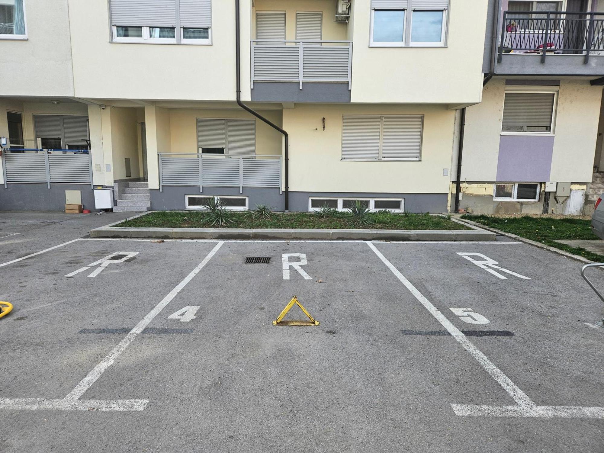 Stan Na Dan Mici Lejlighed Brčko Eksteriør billede